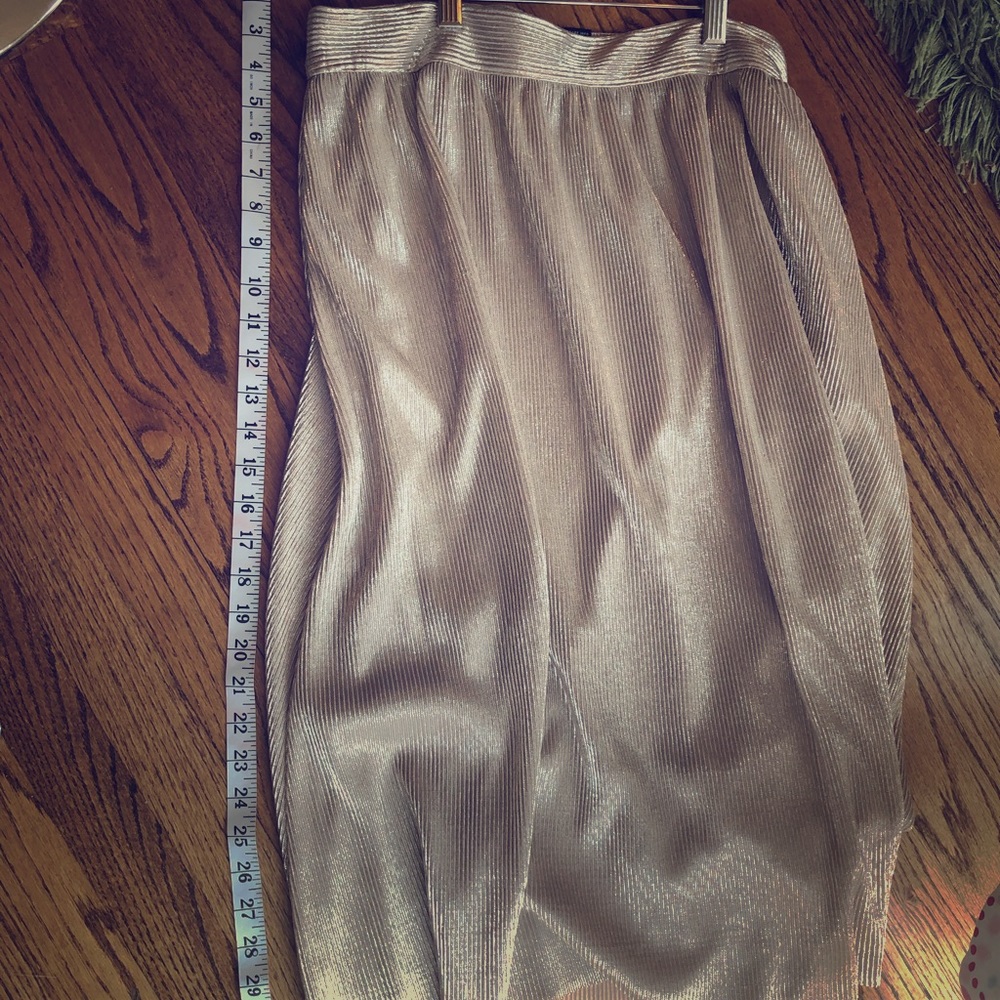 Gold pleated shiny skirt- Who What Wear 16